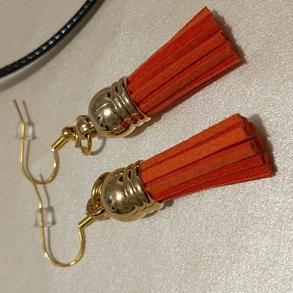 Salmon Color Tassel Set! - Picture 6 of 8